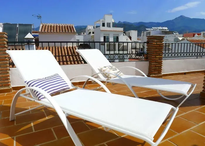 Beautiful Private Roof Terrace شقة نيرخا